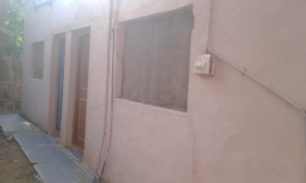 Golden Garden Hampi Guest House الغرفة الصورة