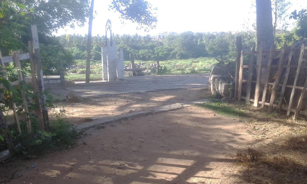 Golden Garden Hampi Guest House المظهر الخارجي الصورة